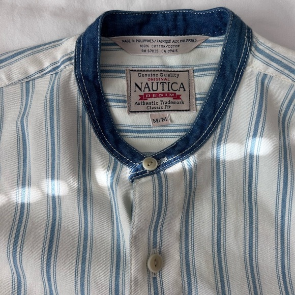 VINTAGE Nautica cotton button up - Picture 2 of 5
